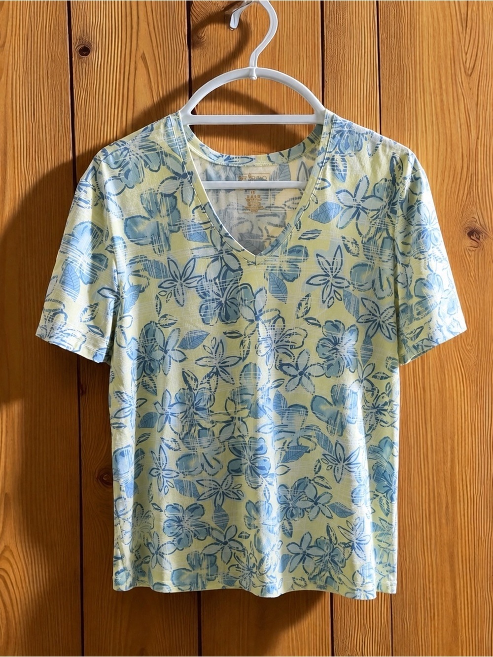 BAY STUDIO FLORAL TEE SIZE 2X